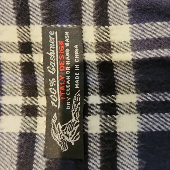 100% Cashmere scarf - Picture 2 of 2